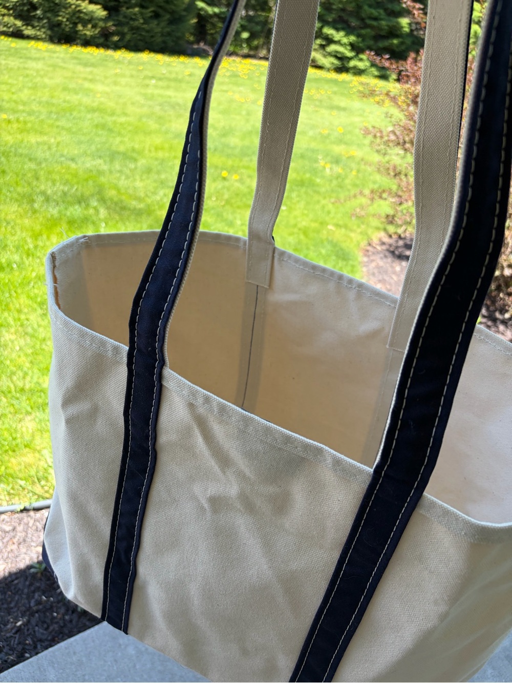 LLbean made in USA boat and tote navy cream large tote bag with long handles - Picture 2 of 13